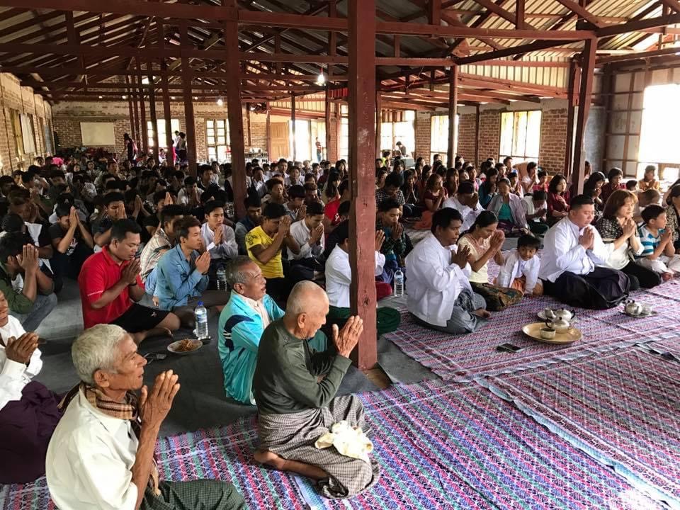 November 13-2016 " အသောကာ ရာမ " တိုင်ရင်းသား မိဘမဲ့ ဘုန်းတော်ကြီး သင် ပညာရေးကျောင်း အတွက် အမိုး ၊ အကာ ၊ တံခါး များ ရေစက်ချ အလှူ ။